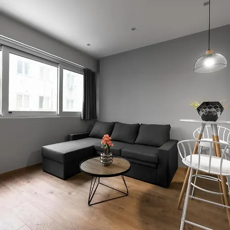 Big Apple #2, Nilie Hospitality Mgmt Апартаменты