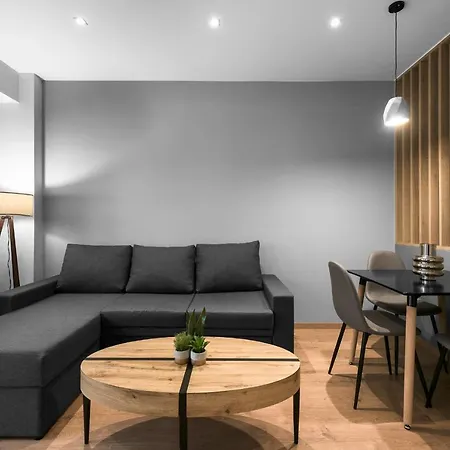 Apartment Big Apple #2, Nilie Hospitality Mgmt *